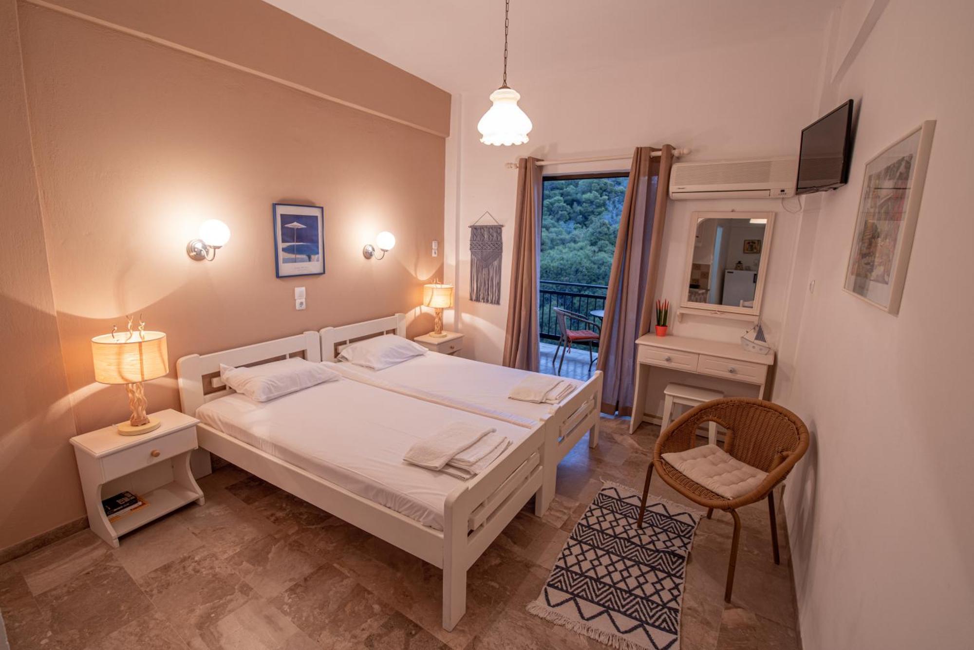 Stella Studios Poros Town Exterior foto